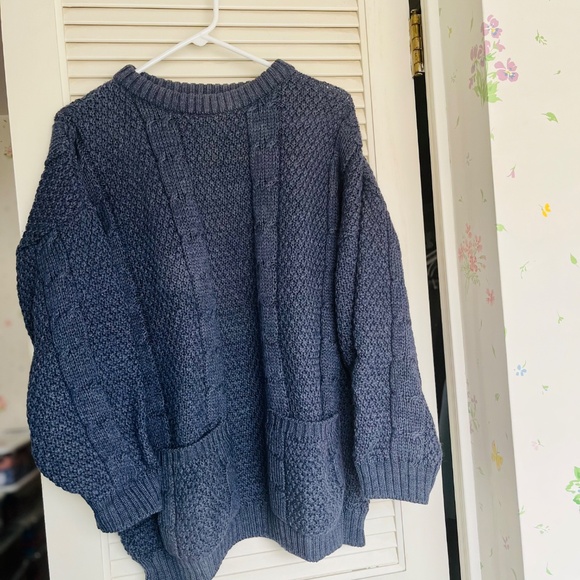 L. L. Bean Vintage Chunky Blue Wool Crew Neck Sweater EUC - Picture 2 of 6